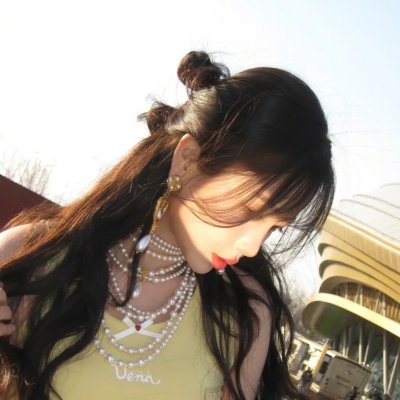小妞死翘翘